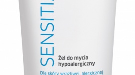 Żel hypoalergiczny do mycia Iwostin Sensitia LIFESTYLE, Uroda - Żel hypoalergiczny Iwostin delikatnie myje skórę twarzy i ciała. Jest przeznaczony do cery wrażliwej i alergicznej. Zawiera Soothex®, który ma silne właściwości przeciwzapalne oraz substancje nawilżające, wygładzające i uelastyczniające naskórek.