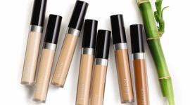ARBONNE: THE REAL CONCEAL KOREKTOR W PŁYNIE LIFESTYLE, Uroda - Arbonne Makeup to gama produktów do makijażu twarzy podkreślających urodę miłośniczek wegańskich kosmetyków.