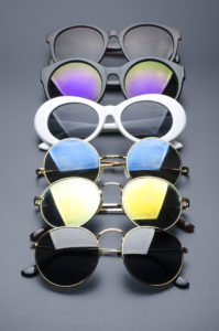 Wybieramy okulary przeciwsłoneczne – na co zwrócić uwagę?
