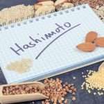 Obalamy mity: Hashimoto a dieta bezglutenowa – co na to nauka?